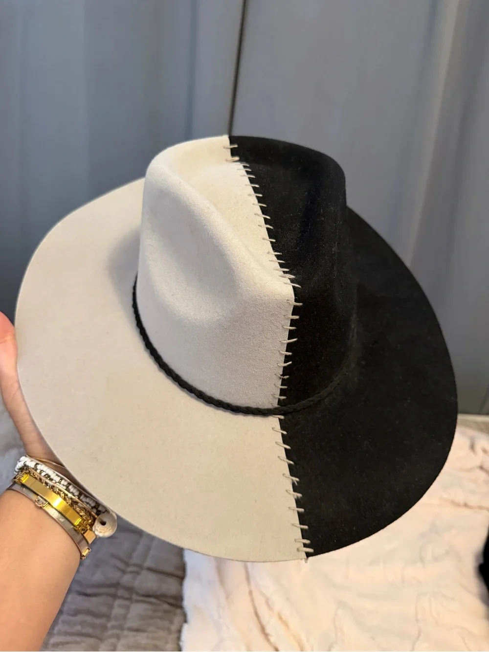 Stunning Wool gray, and black ASN hat nwot